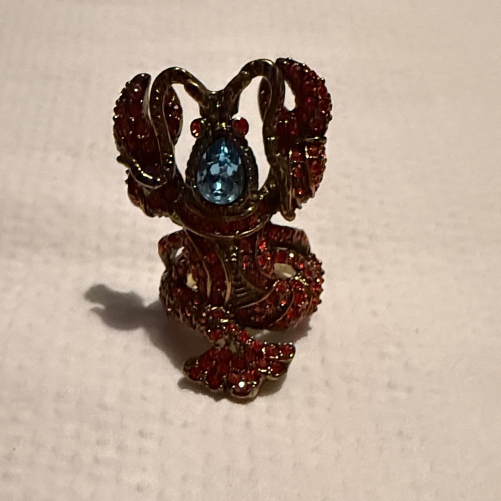 Elegant New Authentic Heidi Daus Lobster Tales Crystal Large Ring Size 8